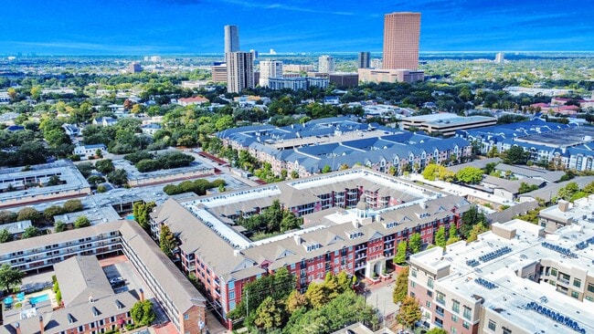 Building Photo - 2400 McCue Rd