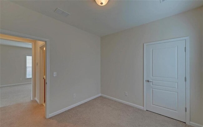 Building Photo - 6218 Azalea Way