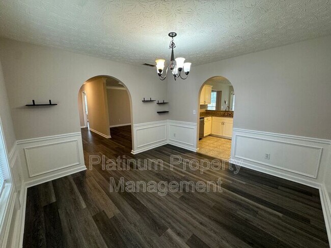 Building Photo - 3854 Wheaton Ct
