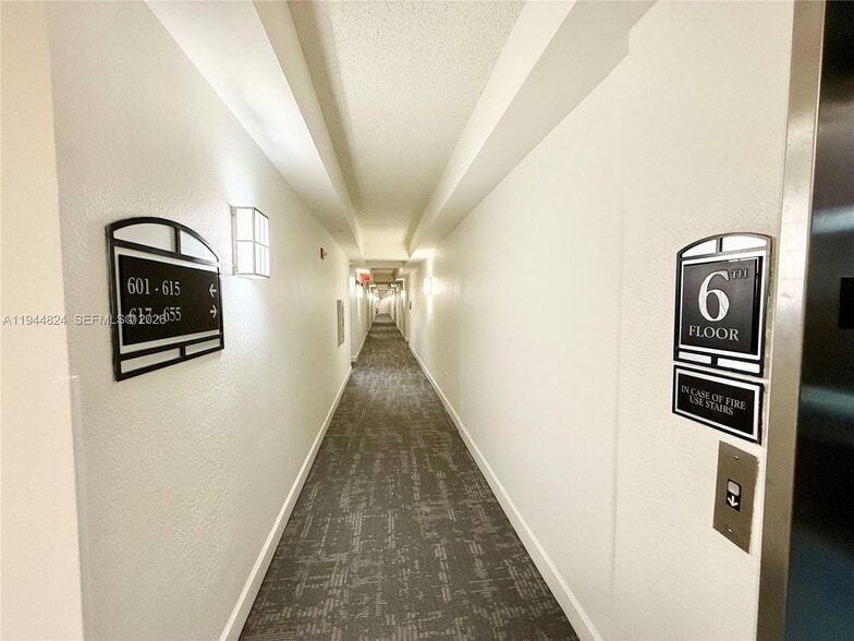 Building Photo - 6001 SW 70th St