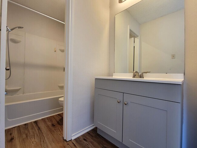 Building Photo - Horseshoe Cir, 1760