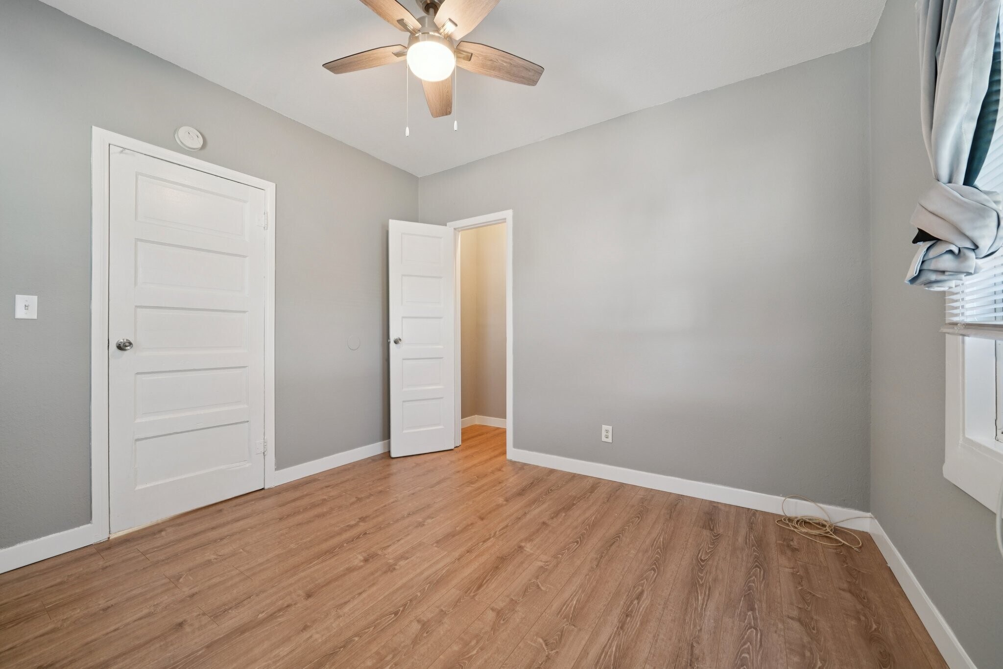 Building Photo - 379 W 19th St