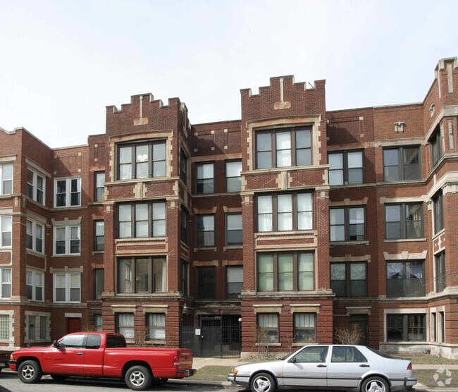 Building Photo - 5124-5126 S Greenwood Ave