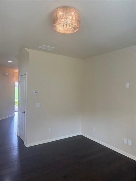 Building Photo - 1552 Brookmere Way