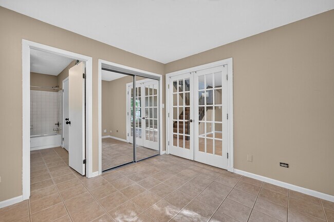 Building Photo - 244 Coventry Ct