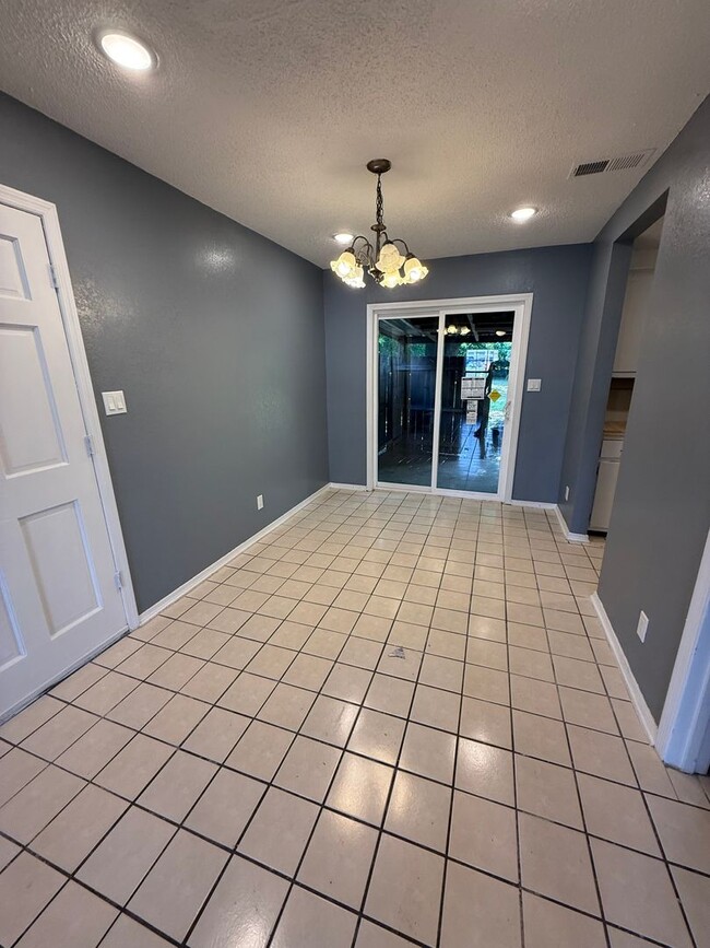 Building Photo - SOUTH 17TH DUPLEX