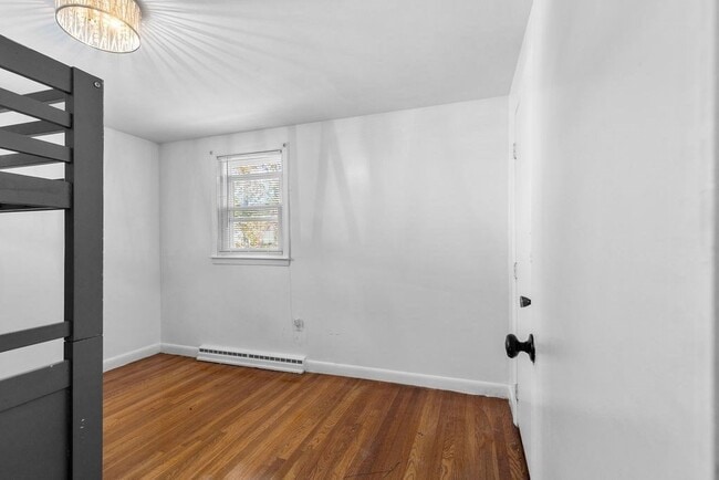 Building Photo - 96 Hill St