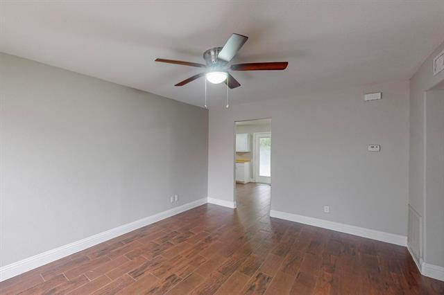 Building Photo - 3842 Commonwealth Dr