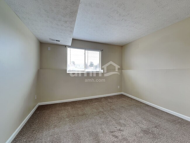 Building Photo - 6845 Watergreen Ct