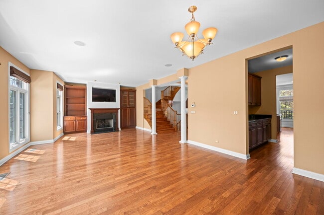 Building Photo - 1813 Admiral Ct