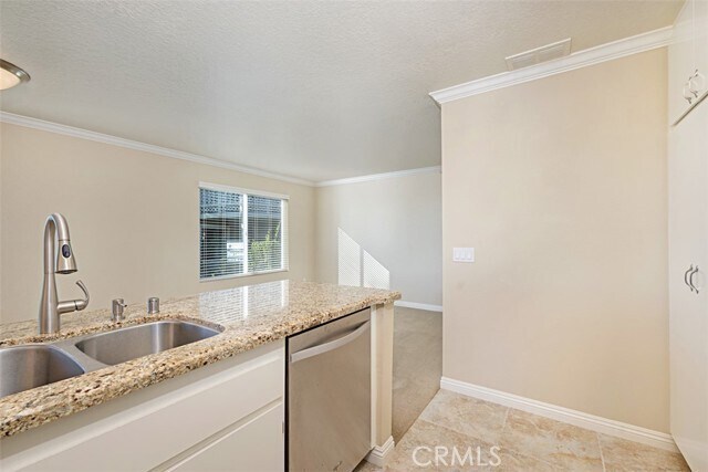 Building Photo - 69 Brighton Pl