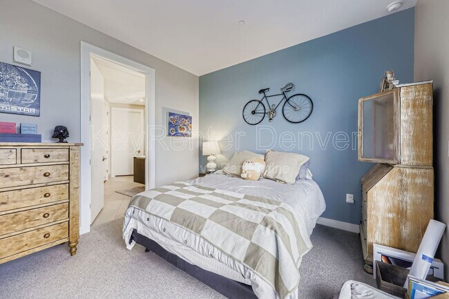 Building Photo - 4200 W 17th Ave