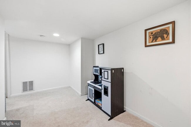 Building Photo - 3604 Husted Dr