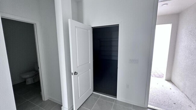 Building Photo - 1167 Boardwalk Pl