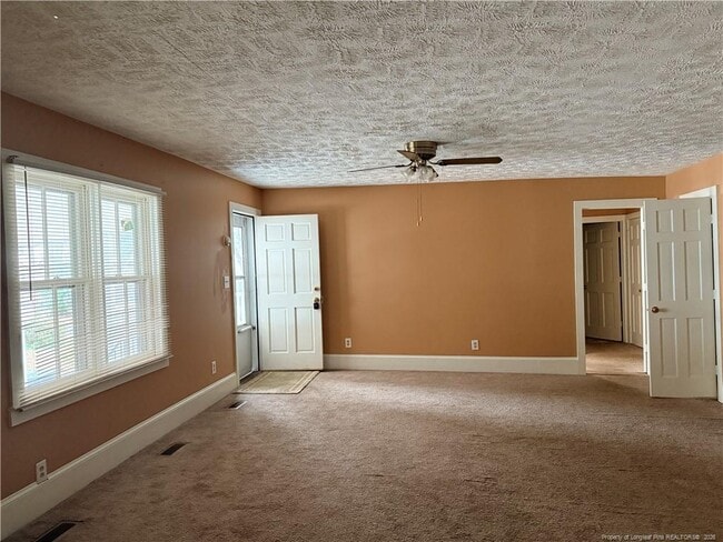 Building Photo - 300 Highland Ave