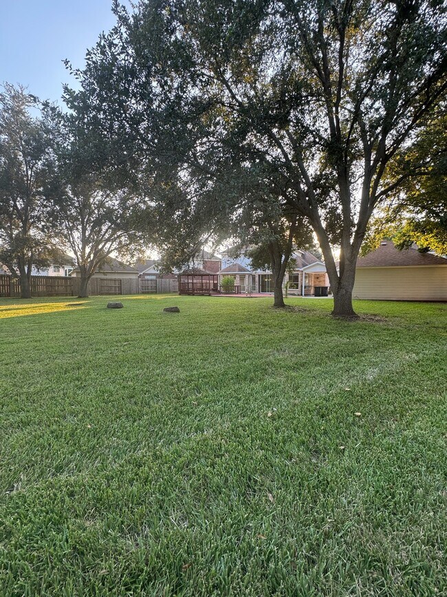 Building Photo - 8230 Falling Water Ct