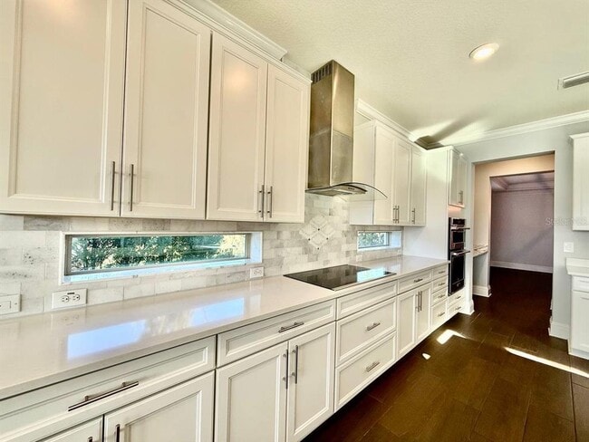 Building Photo - 18824 Birchwood Groves Dr