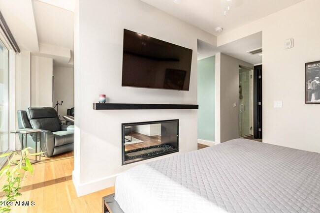 Building Photo - 4422 N 75th St