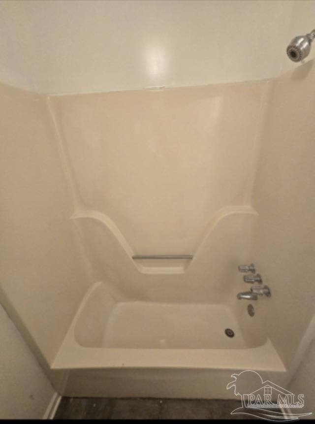 Building Photo - 537 Petros Cir