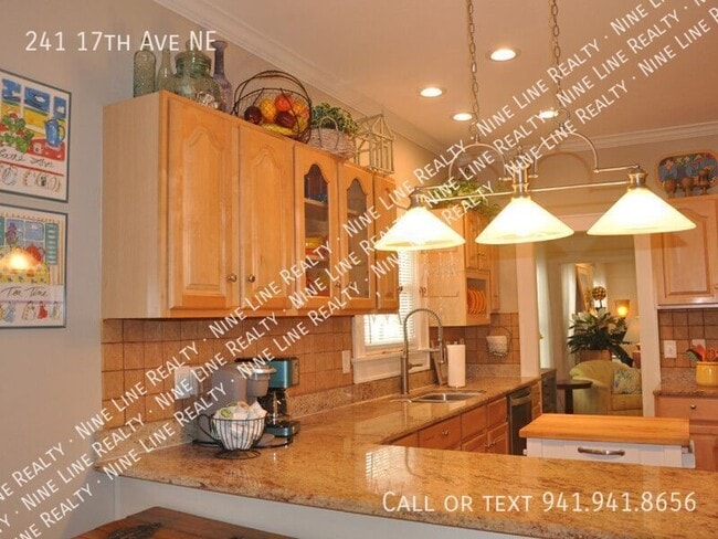 Building Photo - 241 17th Ave NE