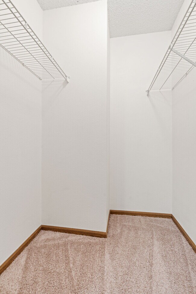 Floorplan - Jordan Creek and Mills