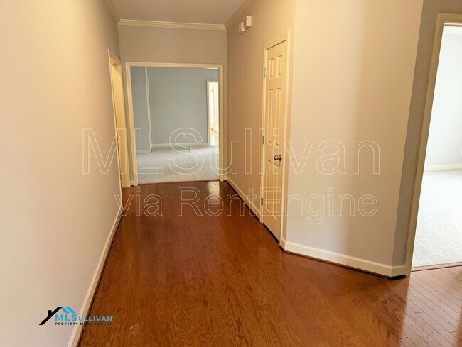 Building Photo - 703 Harkness Cir