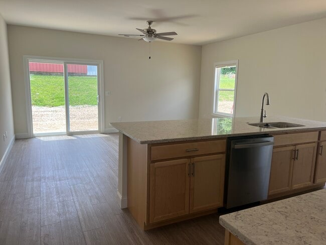 Building Photo - 499 S 100 E