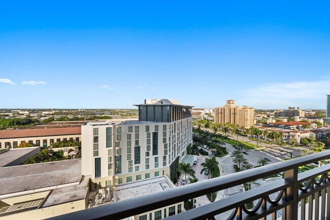 Building Photo - 550 Okeechobee Blvd
