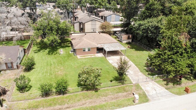 Building Photo - 17706 Wild Oak Dr