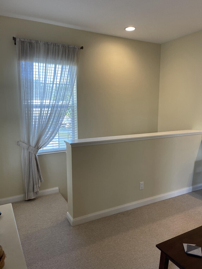 Building Photo - 1833 Dakota Dr