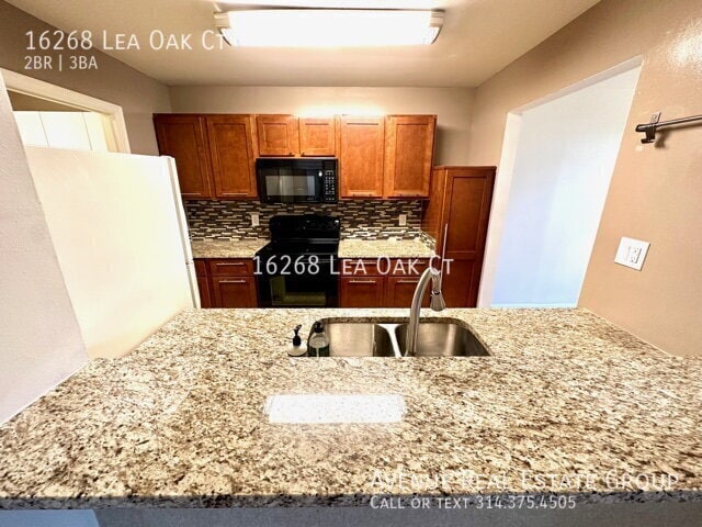 Building Photo - 16268 Lea Oak Ct