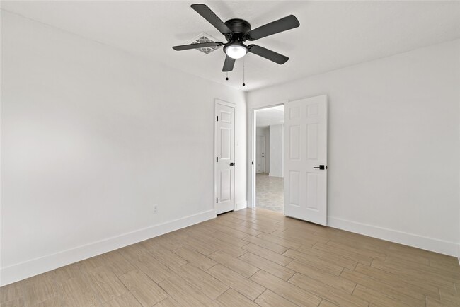 Building Photo - 10319 Sand Pass Ln