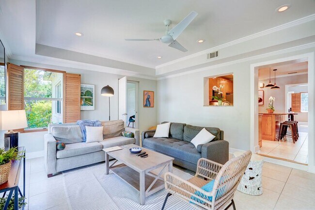 Building Photo - 411 26th St