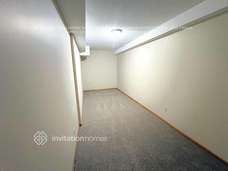 Building Photo - 21020 Floral Bay Dr N