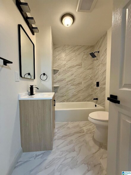 Building Photo - 5 21st Ct NW