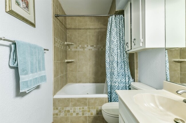 Building Photo - 411 Sailfish
