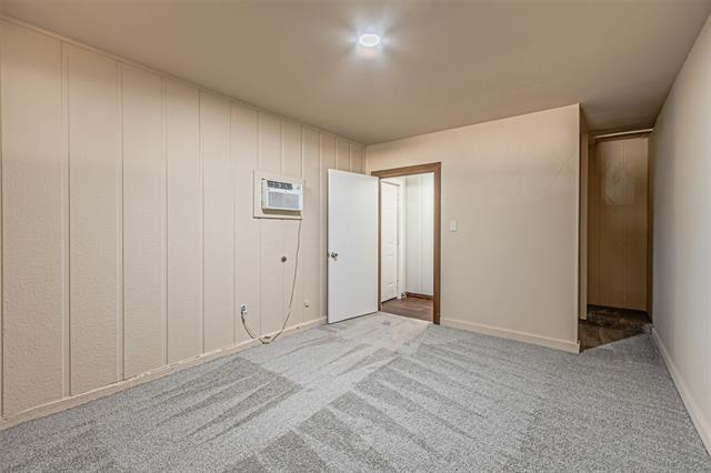 Building Photo - 1018 McCallum Dr