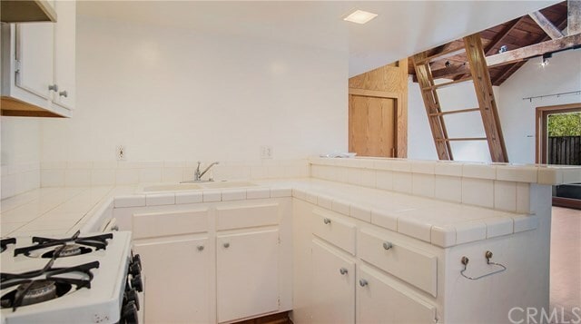 Building Photo - 7618 Norton Ave