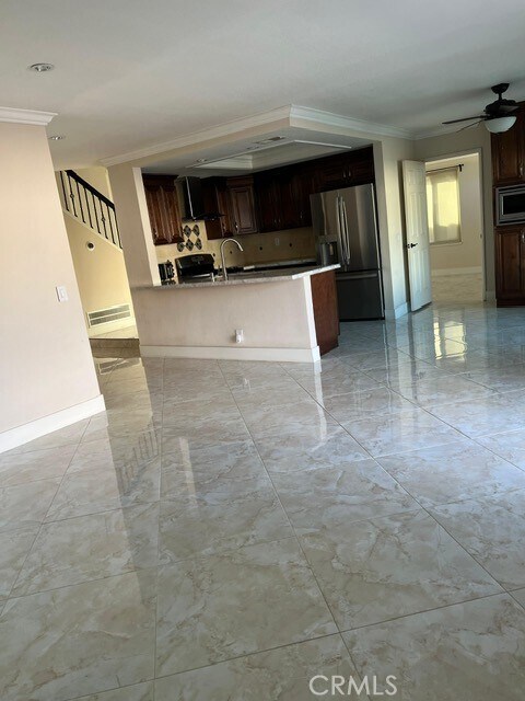 Building Photo - 9 Sarracenia