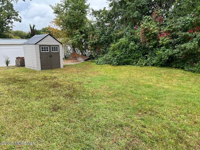 Building Photo - 43 Mercury Cir