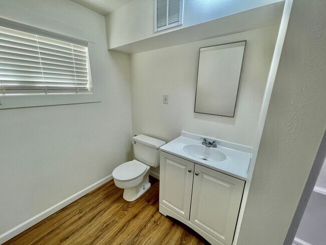 Building Photo - New on the Market!