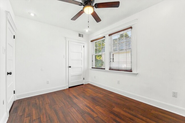 Building Photo - Available Now – Move-In Ready Paoli Gem With Updated Finishes, Loft Space & Parking