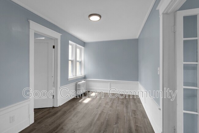 Building Photo - 7 E Depew Ave