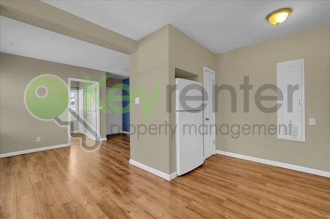 Building Photo - 3100 1st Ave