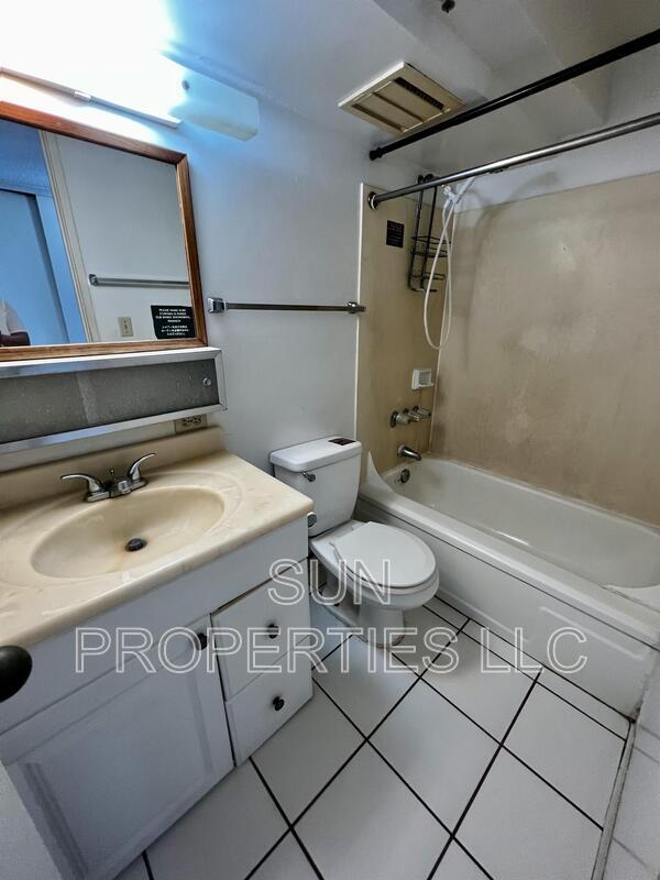 Building Photo - 445 Seaside Ave