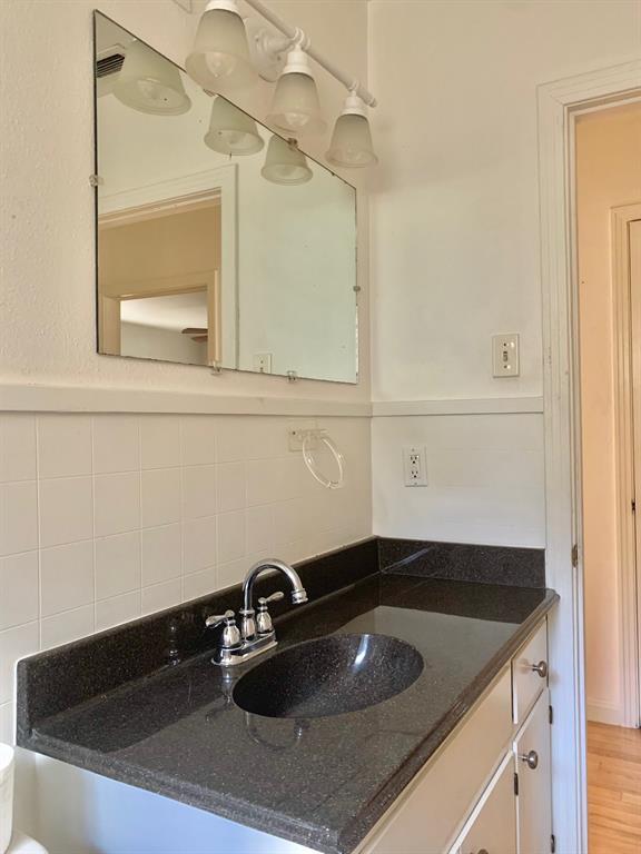 Building Photo - 1505 Ruth Ave