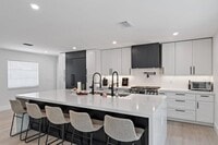 Building Photo - 4193 Hyacinth Cir N