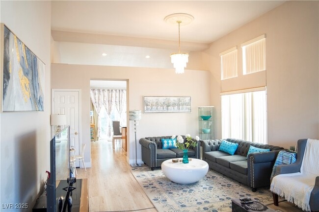 Building Photo - 1417 Country Hollow Dr