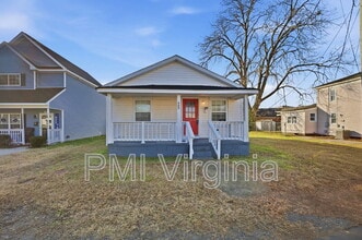 Building Photo - 409 Nevada St