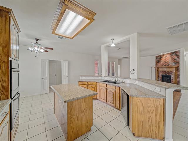 Building Photo - 348 Kansas Trail